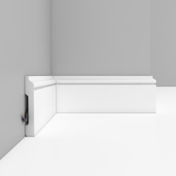 Плинтус напольный DECOMASTER D005 гибкий (79*13*2400мм)